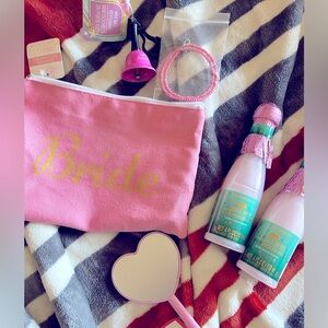 3/$25•Bride Gift Pouch👰💍💗